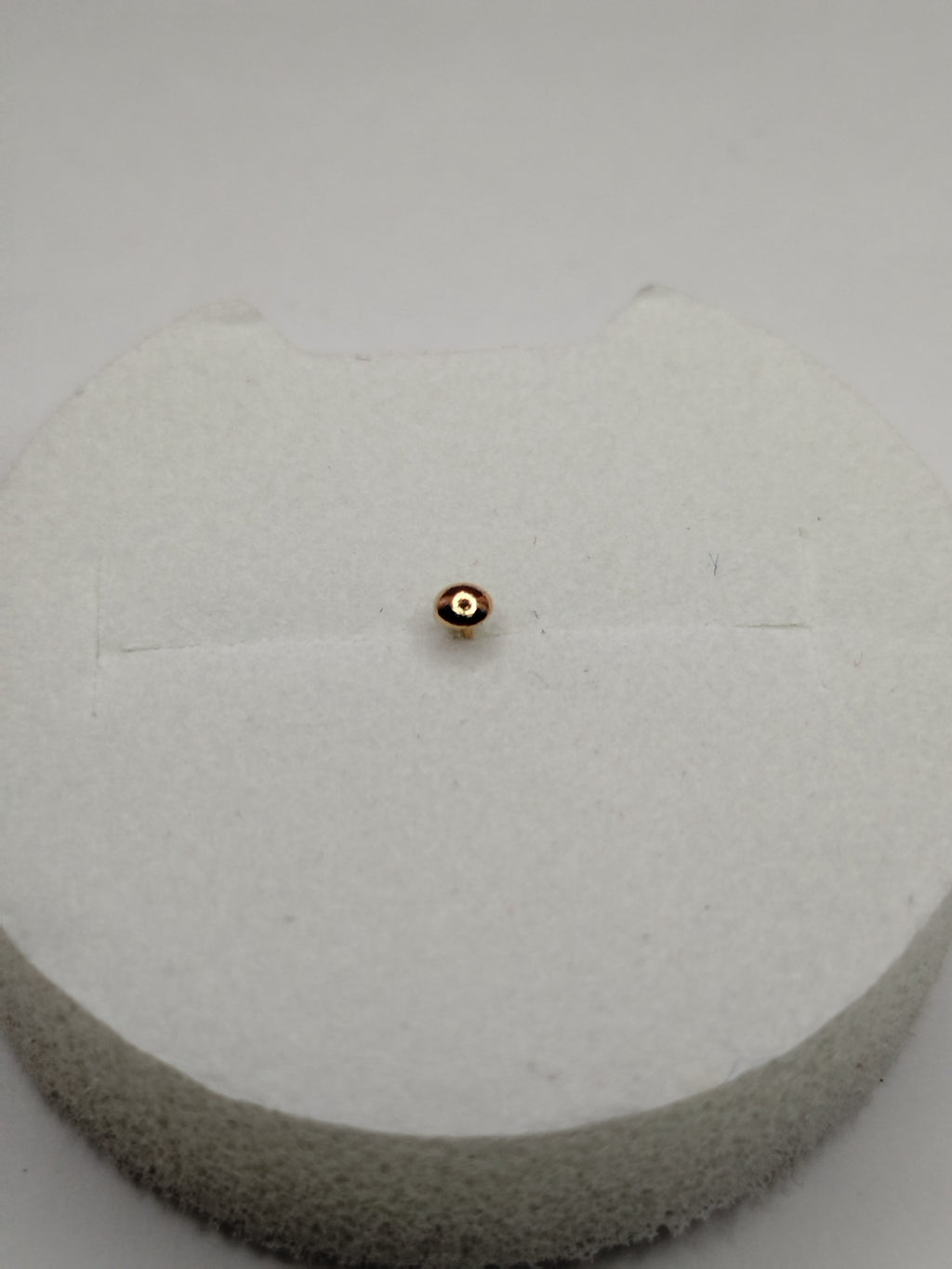 Piercing de nariz en oro 18k mujer