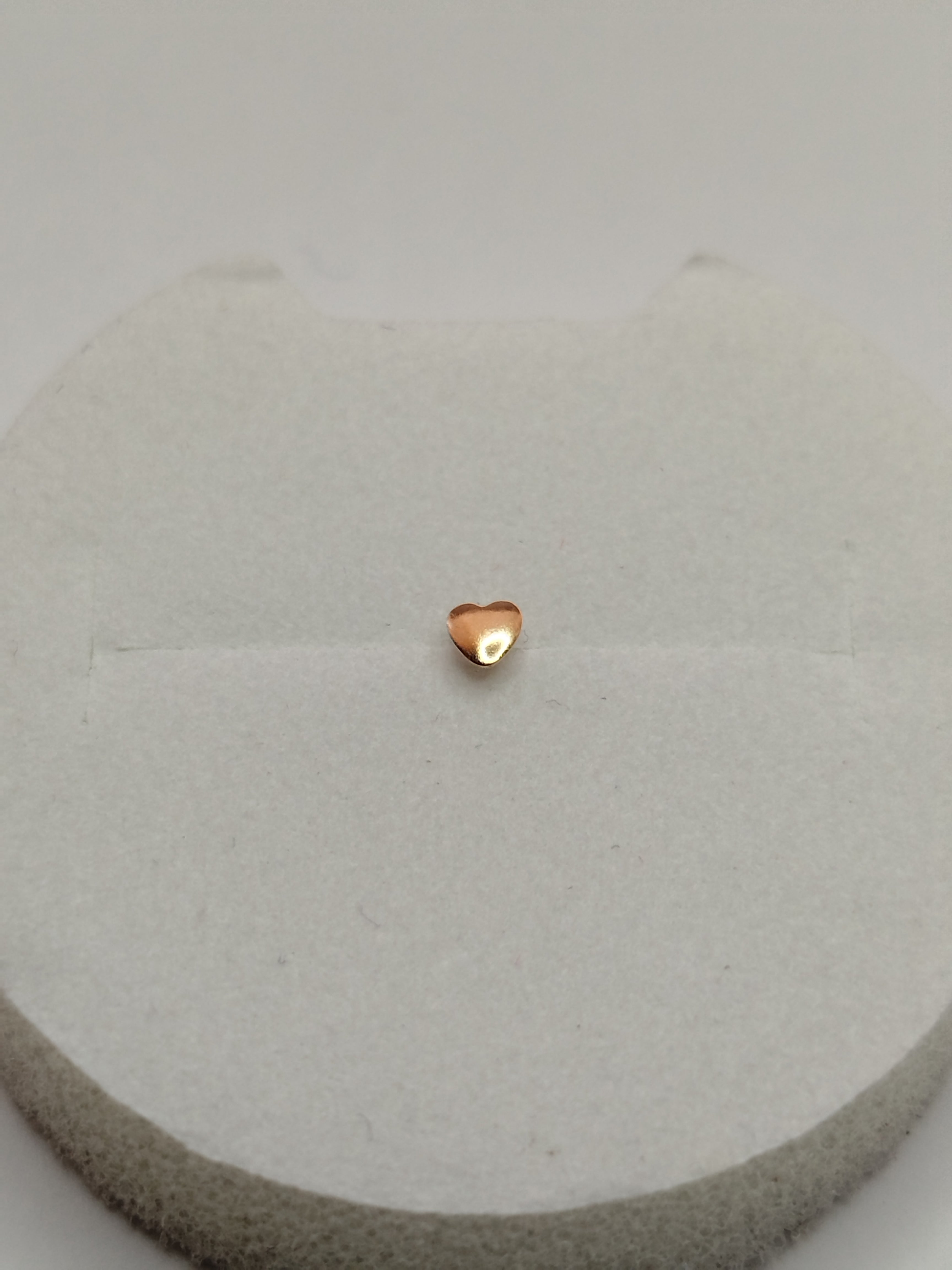 Piercing de nariz en oro 18k mujer