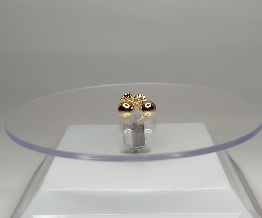Aros bolitas en oro 18k