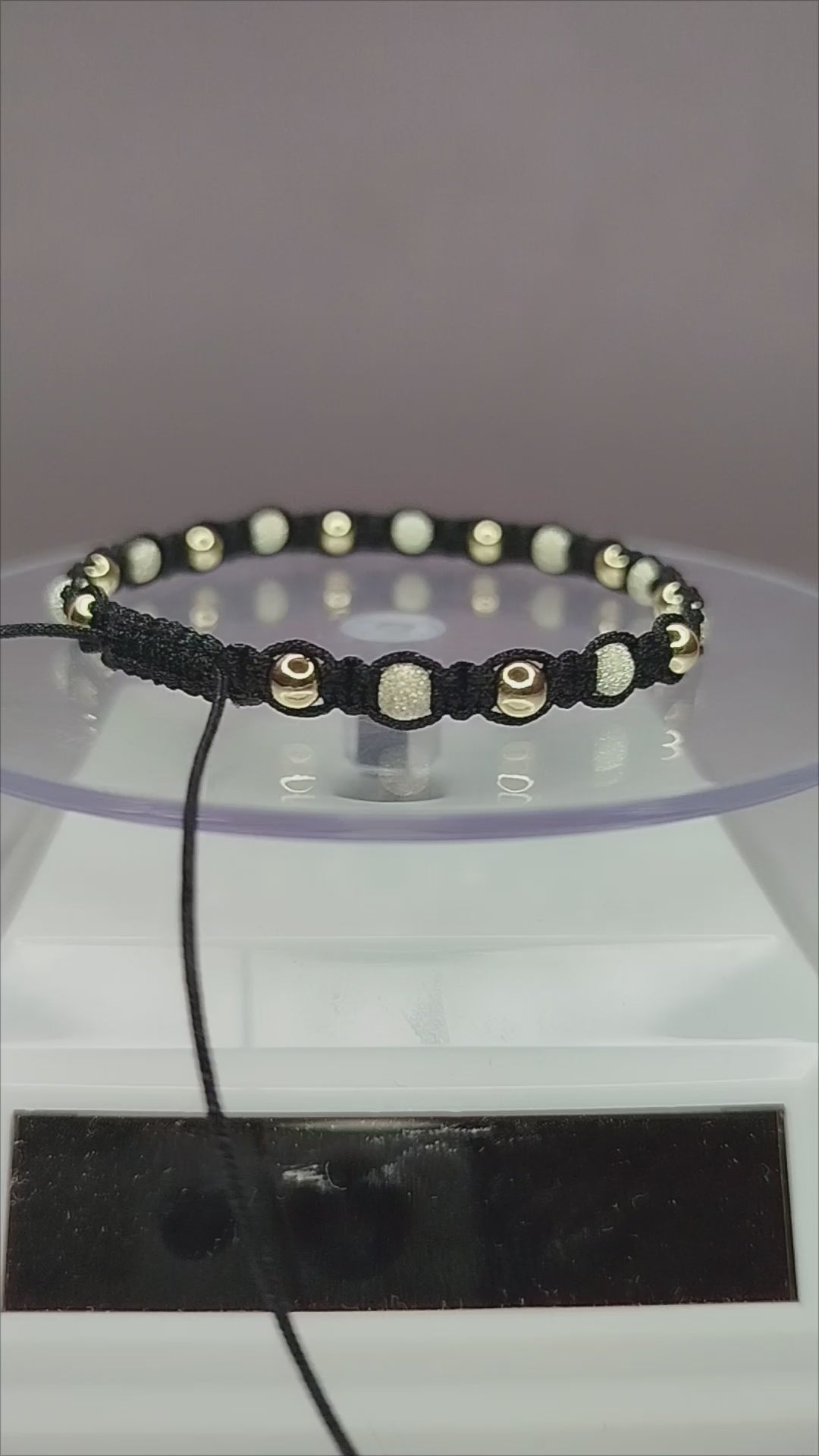 Pulsera hilo negro hombre con balines de plata 950 y oro 18k ajustable mujer