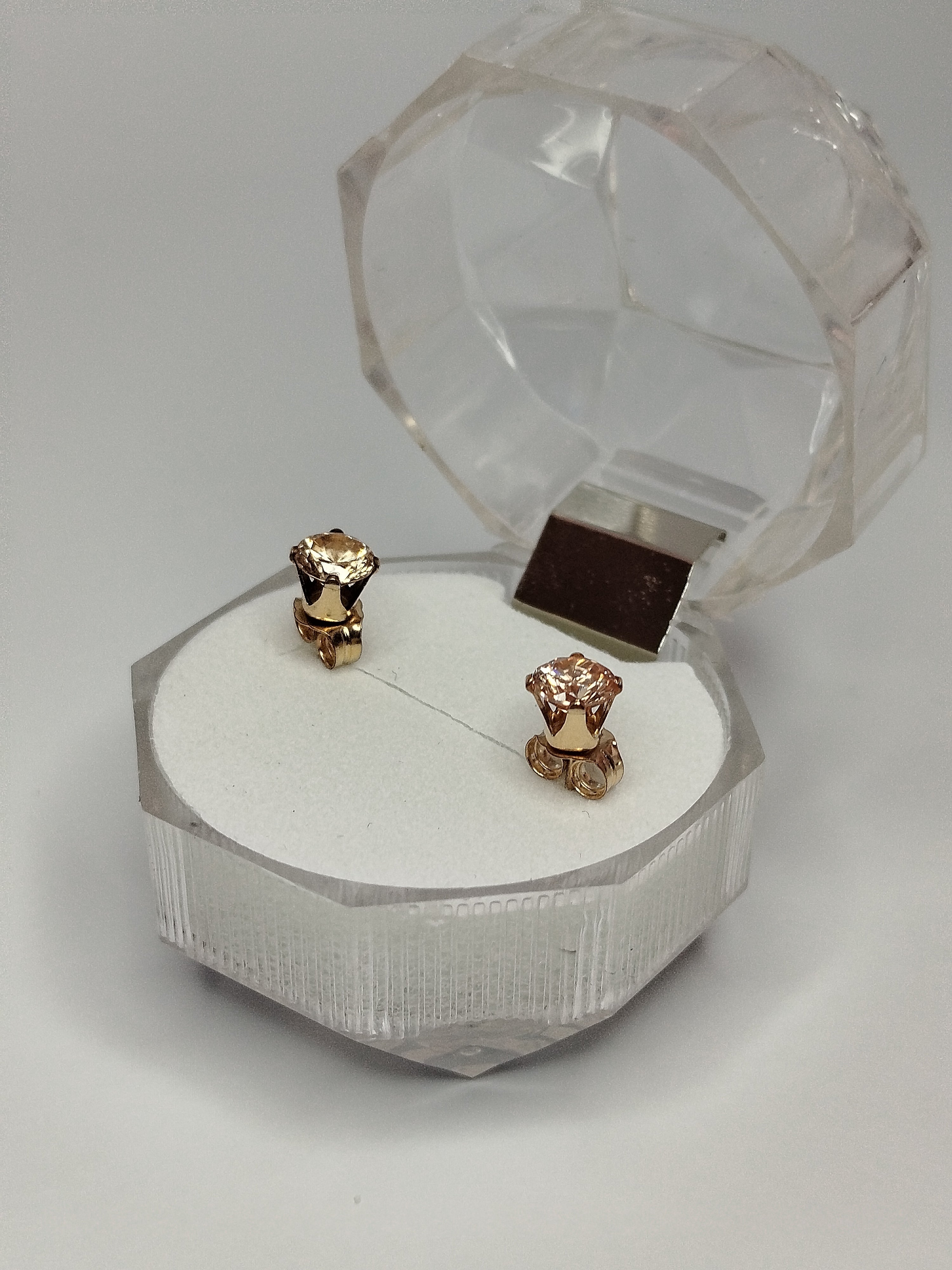 Aros de oro 14k con piedra ambar hombre