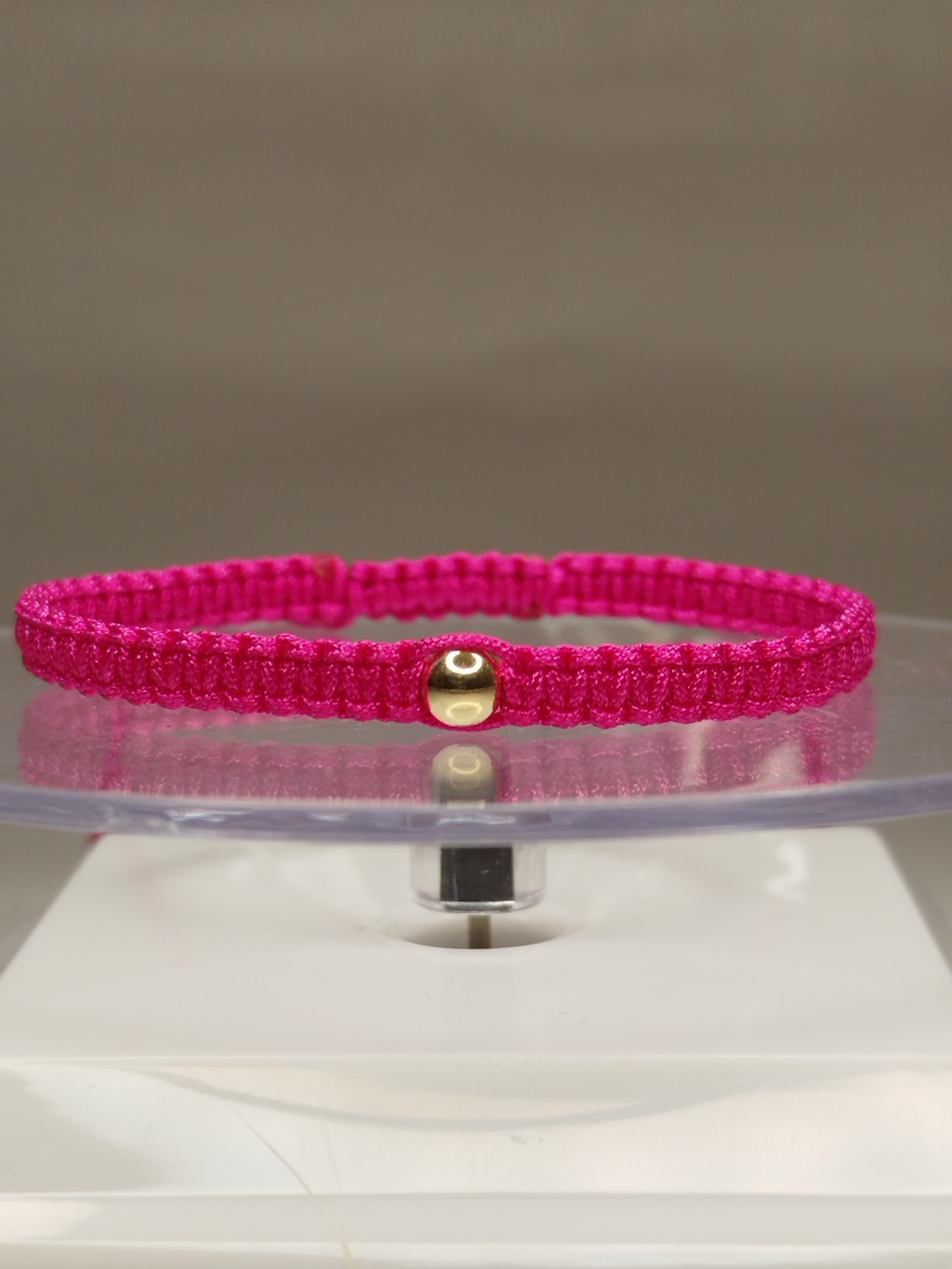 Pulsera hilo rosa con balines de oro 18k ajustable mujer